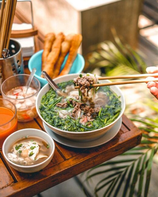 Delicious Vietnamese pho dishes are always remembered wherever you go, no matter where you go, you will always feel hungry