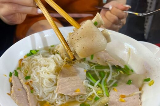 8 versions of noodles from strange to familiar in Saigon