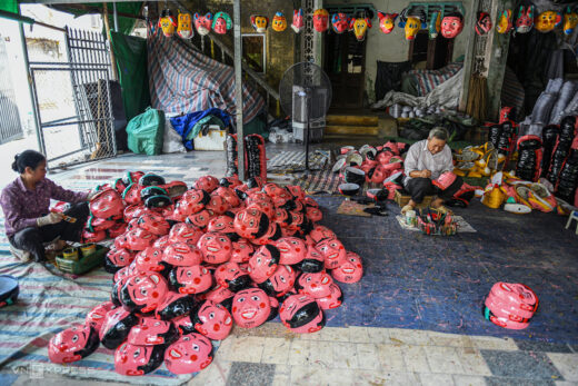 Mid-Autumn Festival toy-making village