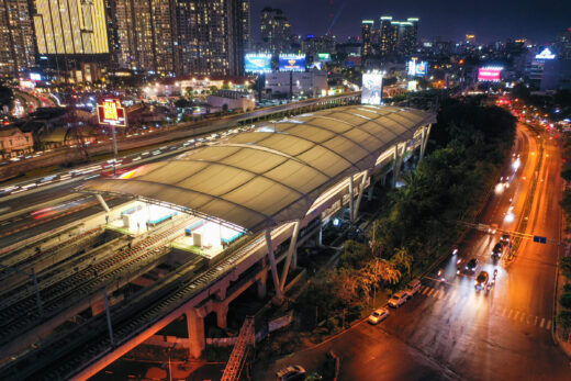 The appearance of the largest elevated station in Metro No. 1