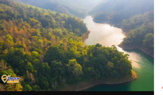 The artificial lake in Cao Bang is known as the ‘fairy scene’, once appeared in the province’s tourism promotion film