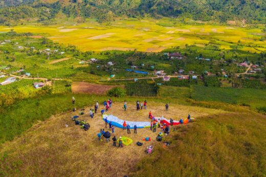 Paragliding to see Chu Dang Ya volcano