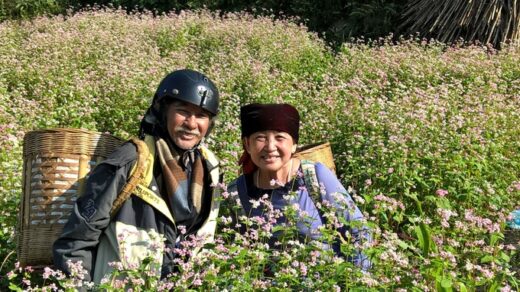 The 73-year-old man takes his wife to travel everywhere: “The more you go, the better you feel”