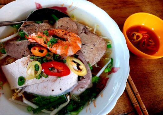 Hu Tieu stall for more than 60 years in the middle of Saigon