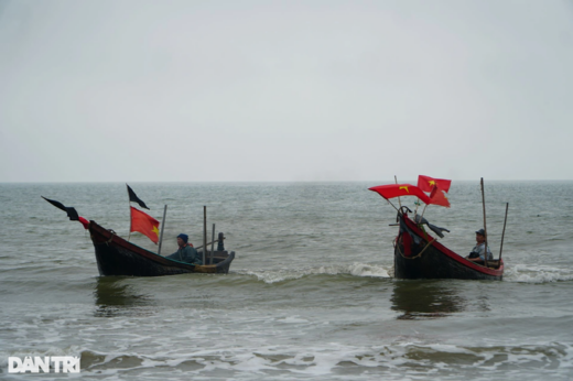 Fishermen hunt fish and potatoes and earn millions on New Year’s Day