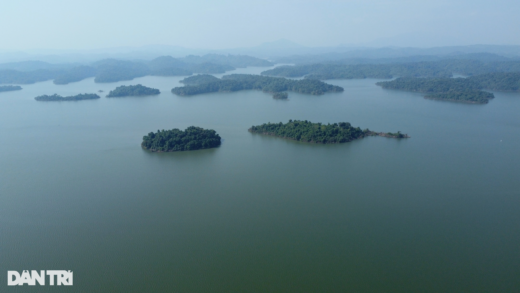 The unspoiled beauty of the place known as “Ha Long Bay” on land in Thanh Hoa