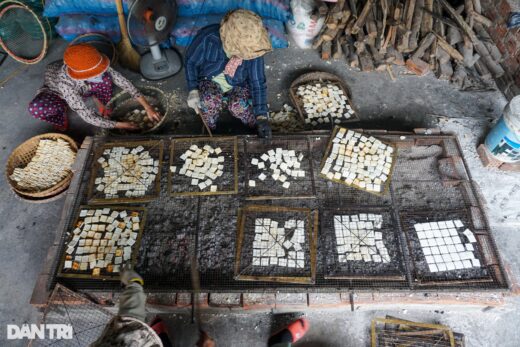 The “seven fire” cake village of Da Nang specialties made day and night is still not enough to sell Tet