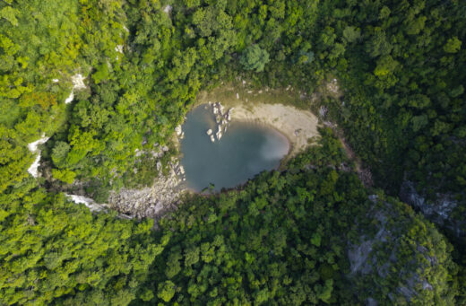 Phong Nha voted an ideal place for singles to make friends