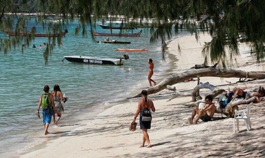 Swedish, Brazilian tourists detained in Thailand for visa overstays