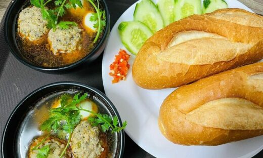 Six top destinations in Vietnam to enjoy banh mi: Booking.com