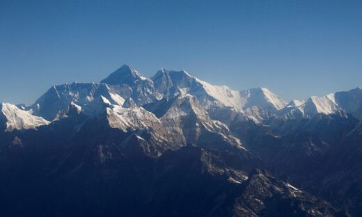 Singaporean tourist goes missing on Mount Everest