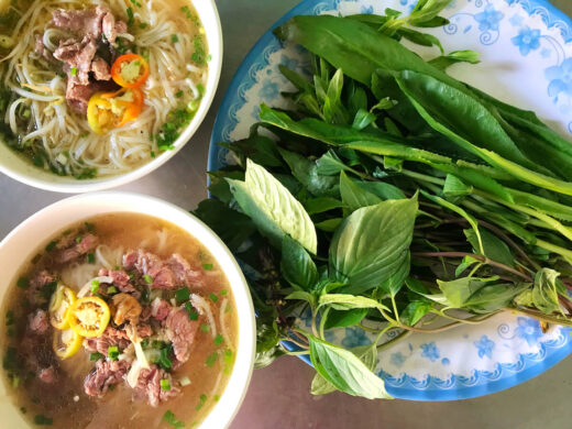 Top 10 Vietnamese street foods: A Journey to discover culinary flavors and Textures