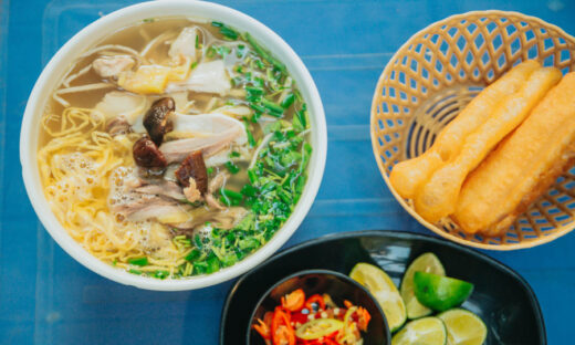 Hanoi's chicken noodle soup shop sells 500 bowls daily